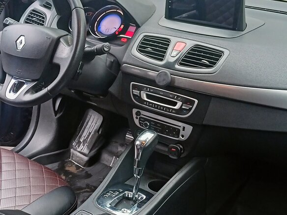 2016 Renault Fluence I Рестайлинг, коричневый, 970000 рублей - вид 9