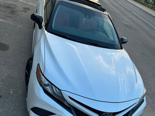 2018 Toyota Camry US Market VIII (XV70), белый, 2490000 рублей, вид 1