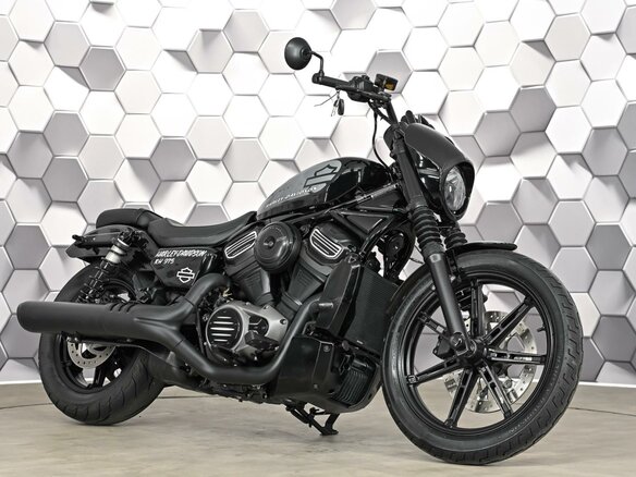 2022 Harley-Davidson Nightster, чёрный, 929000 рублей