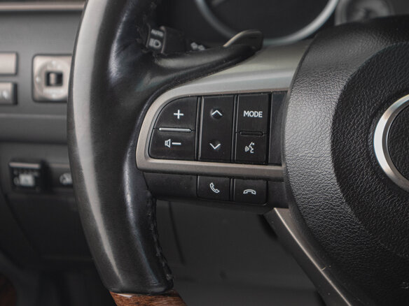 2008 Lexus LX 570 III, серебристый, 3600000 рублей - вид 17