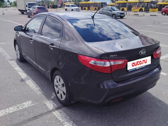 2014 Kia Rio III, коричневый, 690000 рублей - вид 2