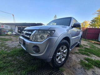 2012 Mitsubishi Pajero IV Рестайлинг 1, серебристый, 2150000 рублей, вид 2