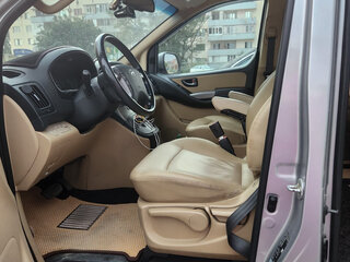 2018 Hyundai H-1 II Рестайлинг 2, серебристый, 3300000 рублей, вид 5