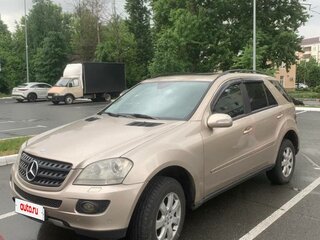 2005 Mercedes-Benz M-Класс 320 II (W164), золотистый, 1000000 рублей, вид 1