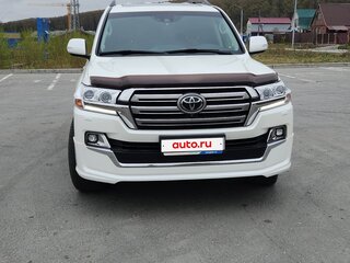 2020 Toyota Land Cruiser 200 Series Рестайлинг 2, белый, 8800000 рублей, вид 2