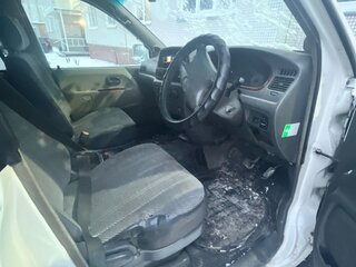 2001 Toyota Town Ace Noah III, белый, 590000 рублей, вид 5