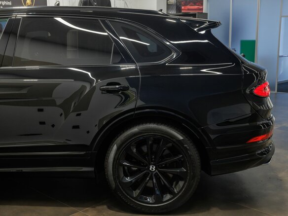 2025 Bentley Bentayga I Рестайлинг, чёрный, 34500000 рублей - вид 20