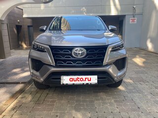 2022 Toyota Fortuner II Рестайлинг, серый, 4999000 рублей, вид 2