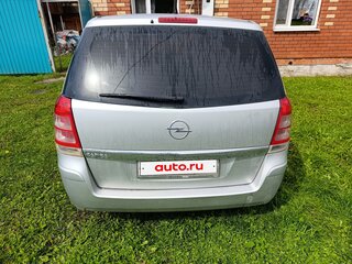 2008 Opel Zafira B Рестайлинг, серебристый, 550000 рублей, вид 5