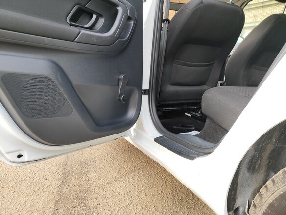2013 Skoda Fabia II Рестайлинг, белый, 700000 рублей - вид 10