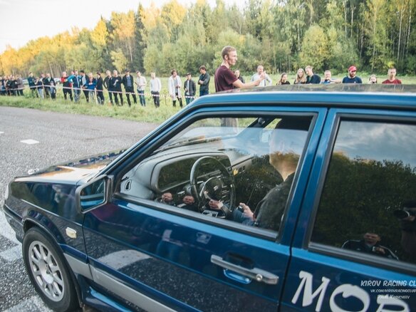 2005 Lada (ВАЗ) 2114, синий, 450000 рублей - вид 15