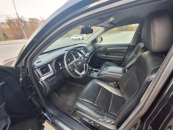 2015 Toyota Highlander III (XU50), чёрный, 3900000 рублей - вид 13
