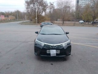 2013 Toyota Corolla XI (E160, E170, E180), чёрный, 1650000 рублей, вид 1