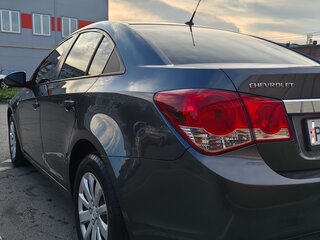 2011 Chevrolet Cruze I, серый, 910000 рублей, вид 4