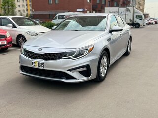 2018 Kia Optima IV Рестайлинг, серебристый, 1200000 рублей, вид 1