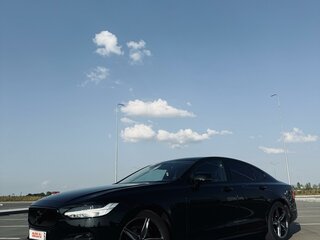 2018 Volvo S90 II, чёрный, 2740000 рублей, вид 2