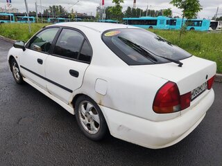 1998 Mitsubishi Carisma I, белый, 150000 рублей, вид 4