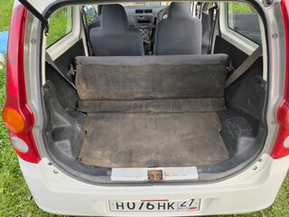 2011 Daihatsu Mira VII, белый, 300000 рублей, вид 5