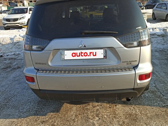 2011 Mitsubishi Outlander II Рестайлинг, серый, 1480000 рублей - вид 4