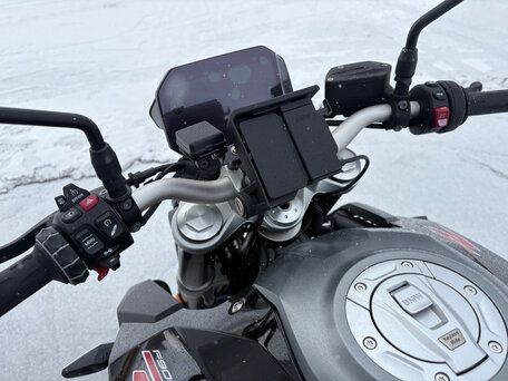 2024 BMW F 900 R, чёрный, 1280000 рублей, вид 4