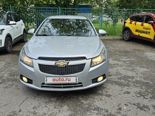 2011 Chevrolet Cruze I, серебристый, 650000 рублей, вид 2