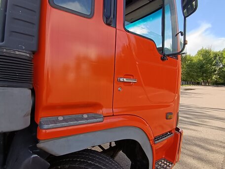 1999 Hino Profia, оранжевый, 3700000 рублей, вид 3