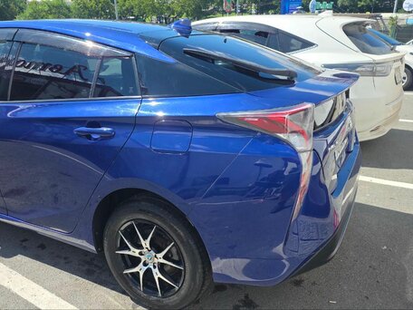 2016 Toyota Prius IV (XW50), синий, 1400000 рублей, вид 2