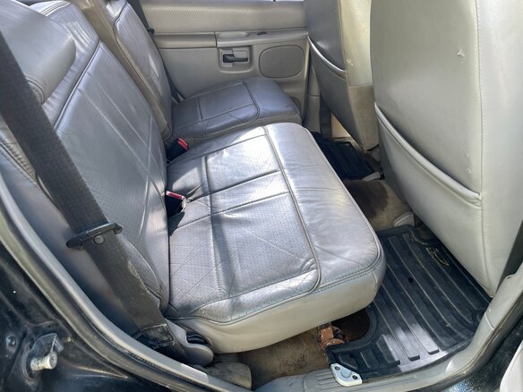 1998 Ford Explorer II, чёрный - вид 20