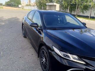 2021 Toyota Camry VIII (XV70) Рестайлинг, чёрный, 2600000 рублей, вид 4