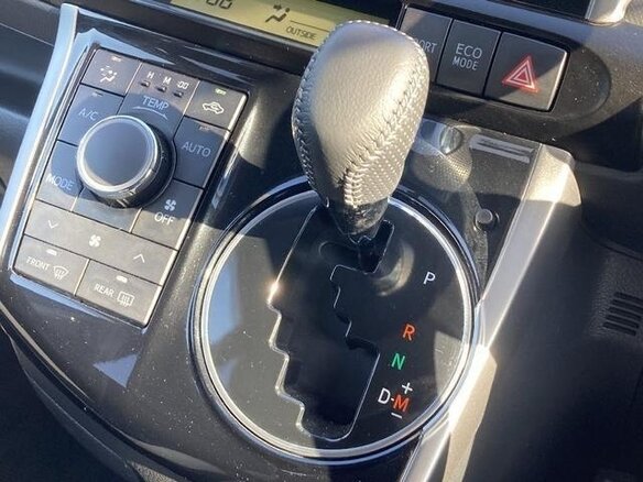 2017 Toyota Wish II Рестайлинг, чёрный, 1545000 рублей - вид 20