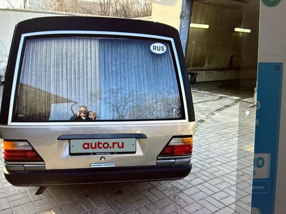 1992 Mercedes-Benz W124 230, серый, 980000 рублей - вид 2