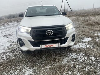 2019 Toyota Hilux VIII, белый, 4100000 рублей, вид 1