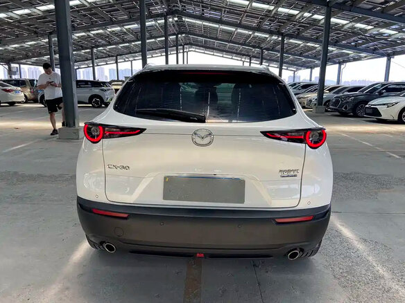 2023 Mazda CX-30 I, белый, 1850001 рублей - вид 4