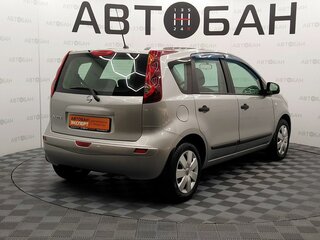 2012 Nissan Note I Рестайлинг, серебристый, 780000 рублей, вид 3