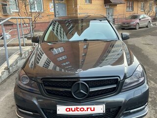 2011 Mercedes-Benz C-Класс 200 III (W204) Рестайлинг, чёрный, 1440000 рублей, вид 3
