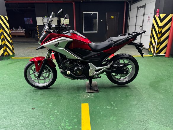 2016 Honda NC 750X, красный, 850000 рублей - вид 2