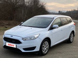 2017 Ford Focus III Рестайлинг, белый, 900000 рублей, вид 1