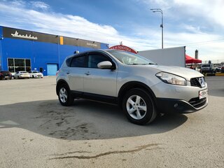 2011 Nissan Qashqai I Рестайлинг, серебристый, 1070000 рублей, вид 3