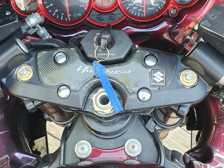 2008 Suzuki GSX 1300 R Hayabusa, красный, 900000 рублей, вид 5