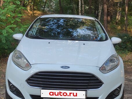 2017 Ford Fiesta Mk6 Рестайлинг, белый, 599000 рублей, вид 2