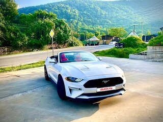 2018 Ford Mustang VI Рестайлинг, белый, 2649000 рублей, вид 3