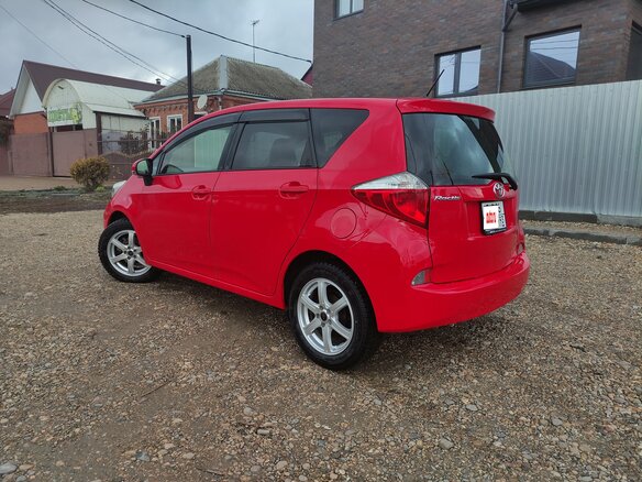 2012 Toyota Ractis II, красный, 999999 рублей - вид 7