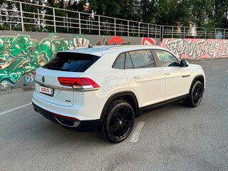 2020 Volkswagen Atlas Cross Sport I, белый, 3100000 рублей, вид 4