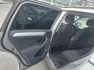 2021 Volkswagen Tiguan II Рестайлинг, серый, 2490000 рублей, вид 5