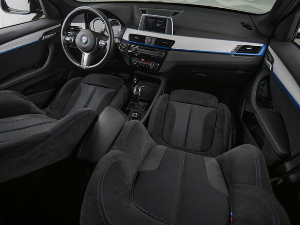 2019 BMW X1 20i xDrive II (F48), чёрный - вид 18