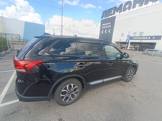 2018 Mitsubishi Outlander III Рестайлинг 2, чёрный, 1580000 рублей, вид 5