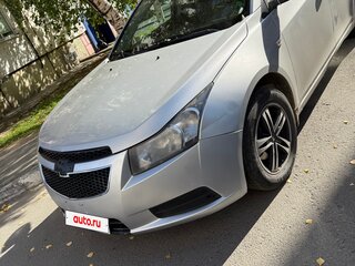 2011 Chevrolet Cruze I, серебристый, 480000 рублей, вид 1