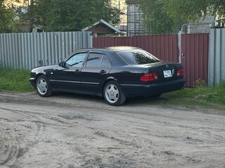 1998 Mercedes-Benz E-Класс 200 II (W210, S210), синий, 449999 рублей, вид 4