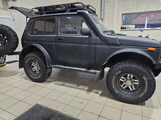 1996 Lada (ВАЗ) 2121 (4x4) I Рестайлинг, чёрный, 1950000 рублей, вид 4