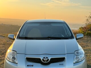 2007 Toyota Auris I, серебристый, 750000 рублей, вид 3